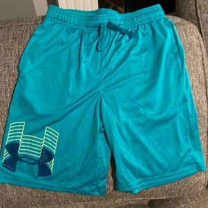 Under Armour youth large shorts